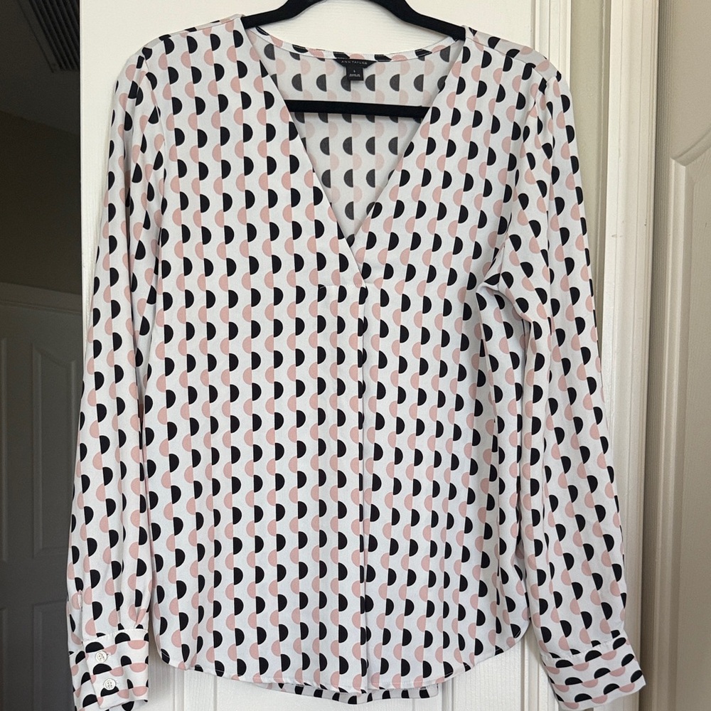 Ann Taylor Black, Pink & White Long Sleeve Cuffed Blouse